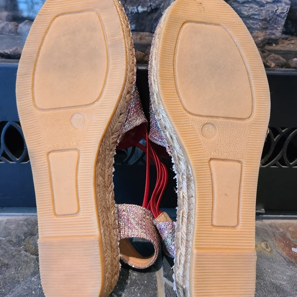 Toni Pons Multi-Color Metallic Origens Noa Espadrilles/ Flat sandals size 39/8